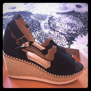 Crown Vintage Black Daffodil Sandal Wedges